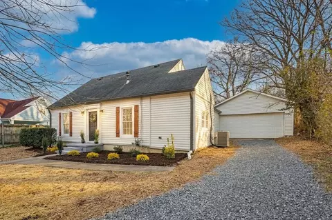 966 Greenwood Ct, Clarksville, TN 37040