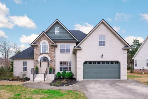 8166 Fox Glove Dr, Ooltewah, TN 37363