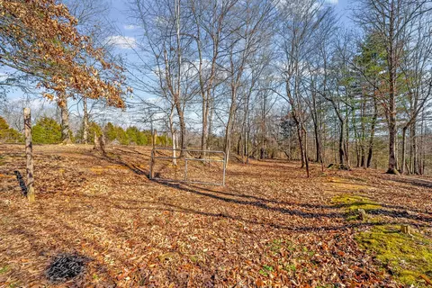Exterior - 1663 Southside Rd, Southside, TN 37171 photo 10 of 15
