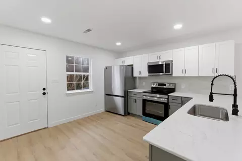 Kitchen - 507 E State St, Murfreesboro, TN 37130 photo 1 of 3