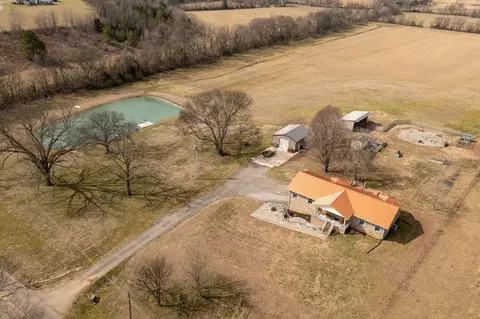 10115 Upper East Valley Rd, Pikeville, TN 37367