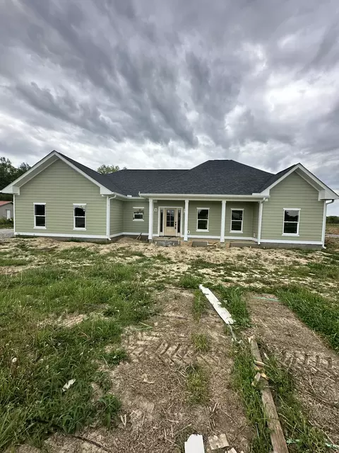 1147 Spry Rd, Bradyville, TN 37026