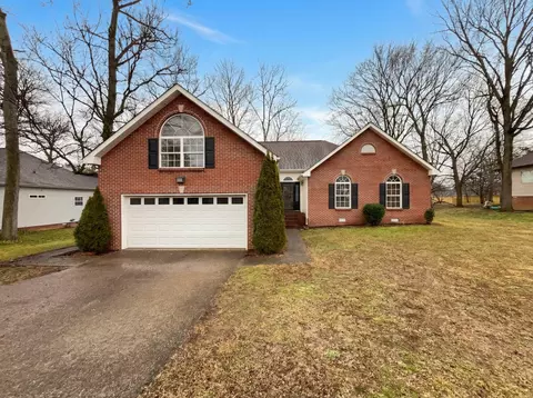 403 Buckingham Blvd, Gallatin, TN 37066