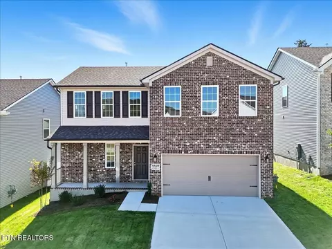 8820 Keenberg Ln, Knoxville, TN 37931