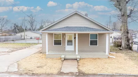 807 Maple Ct, Hopkinsville, KY 42240