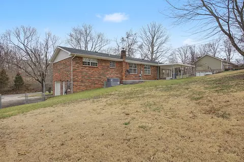 Exterior - 111 Rouse Rd, Dickson, TN 37055 photo 10 of 12
