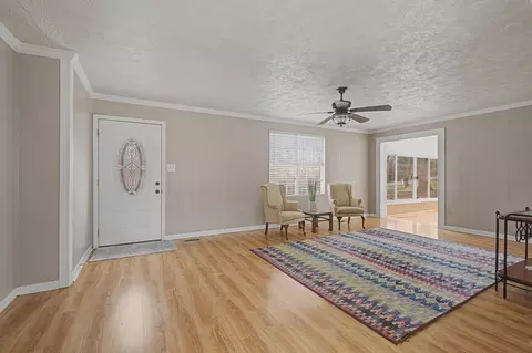 Living - 111 Rouse Rd, Dickson, TN 37055 photo 3 of 4