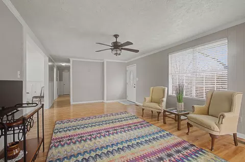 Living - 111 Rouse Rd, Dickson, TN 37055 photo 1 of 4
