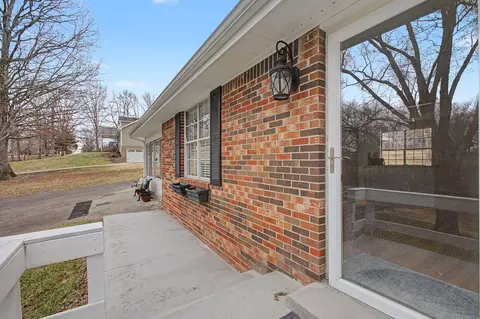 Exterior - 111 Rouse Rd, Dickson, TN 37055 photo 8 of 12