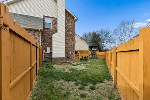 Exterior - 2820 Maylon Dr, Murfreesboro, TN 37128 photo 8 of 11