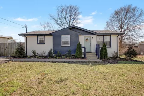 428 Oakdale Dr, Lebanon, TN 37087