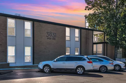 3831 W End Ave #32, Nashville, TN 37205
