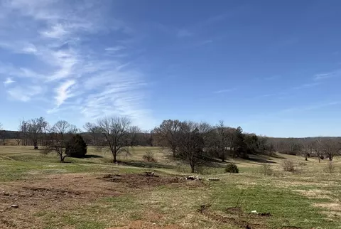 1605 John Sharp Rd, Spring Hill, TN 37174 photo 2