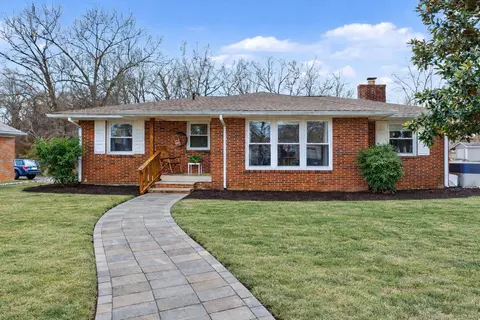 1618 Woodside Dr, Lebanon, TN 37087