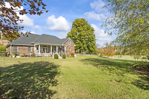 Exterior - 2003 Tammy Dr, Springfield, TN 37172 photo 10 of 17