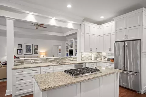 Kitchen - 2003 Tammy Dr, Springfield, TN 37172 photo 5 of 7