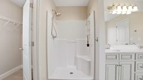 Bath - 2422 Turtle Trce, Murfreesboro, TN 37127 photo 3 of 4