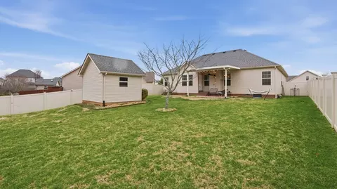 Exterior - 2422 Turtle Trce, Murfreesboro, TN 37127 photo 3 of 4