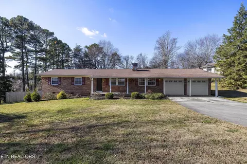 421 Elkmont Rd, Knoxville, TN 37922