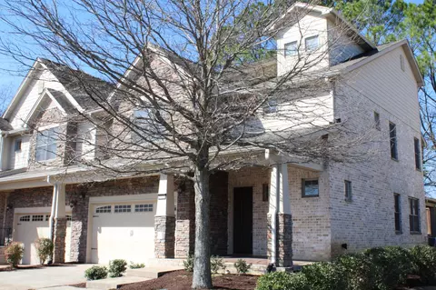 2325 River Terrace Dr, Murfreesboro, TN 37129