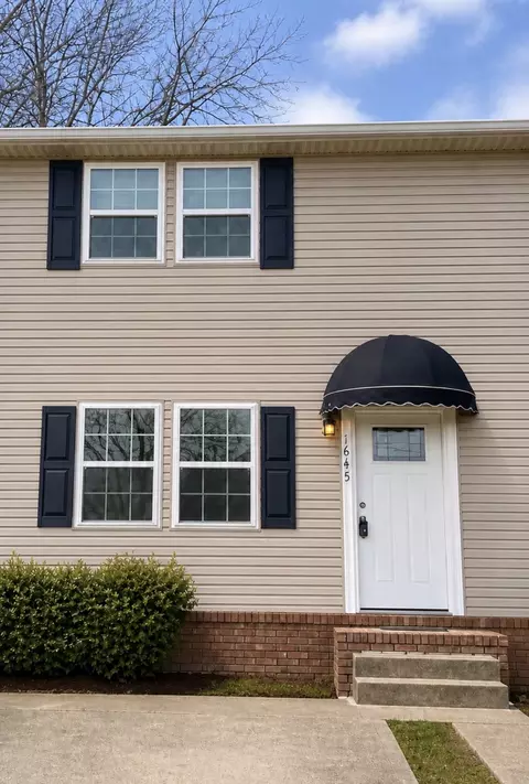 1645 Baltimore Dr, Clarksville, TN 37043