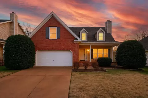 1716 Tellico Dr, Thompsons Station, TN 37179