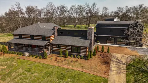 1554 Latimer Ln, Hendersonville, TN 37075