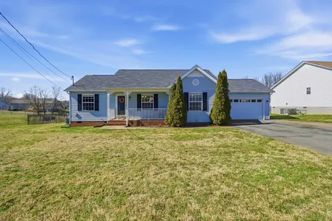 1024 Creekview Dr, Columbia, TN 38401