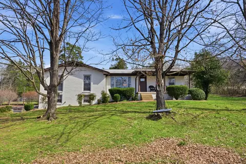 5981 Temple Rd, Nashville, TN 37221