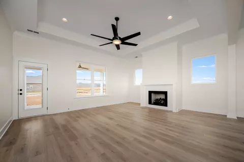 Living - 5517 Sinclair St, Murfreesboro, TN 37127 photo 2 of 3