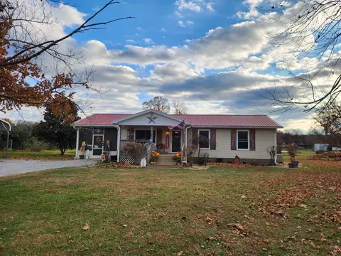 1039 Old Columbia Rd, Chapel Hill, TN 37034