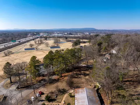 492 Benham Dr, Chattanooga, TN 37421