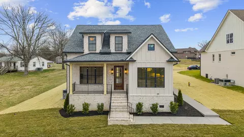 1125 Joe Martin Ln, Lebanon, TN 37087