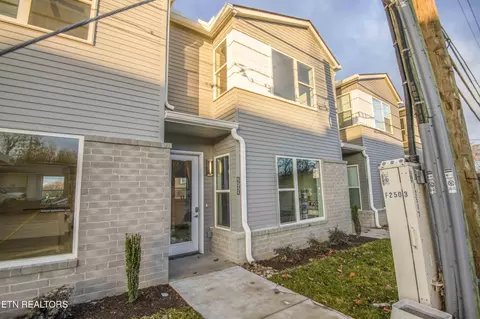 2723 Whittle Springs Rd, Knoxville, TN 37917