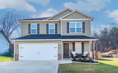 3307 Townsend Park Ln, Powell, TN 37849