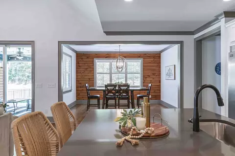 Dining - 1080 Memorial Dr, Franklin, TN 37064 photo 1 of 3