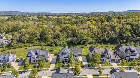 View/Area - 1080 Memorial Dr, Franklin, TN 37064 photo 1 of 7