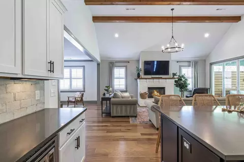 Entry Way - 1080 Memorial Dr, Franklin, TN 37064 photo 6 of 10