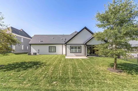 Exterior - 1080 Memorial Dr, Franklin, TN 37064 photo 13 of 23