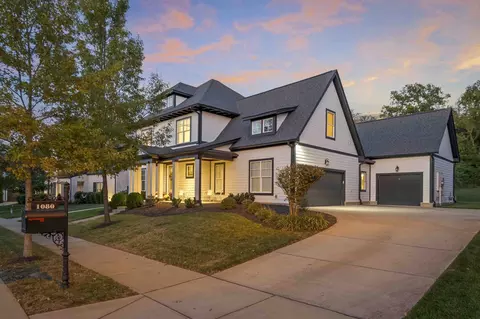 Exterior - 1080 Memorial Dr, Franklin, TN 37064 photo 19 of 23