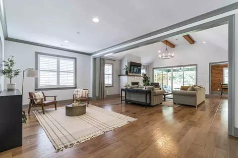Living - 1080 Memorial Dr, Franklin, TN 37064 photo 1 of 3