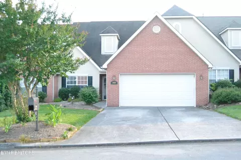 5959 Round Hill Ln, Knoxville, TN 37912