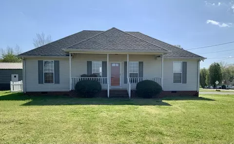 2 Merideth Lynn Rd, Fayetteville, TN 37334