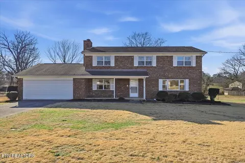 3562 Peppermint Hills Dr, Maryville, TN 37804