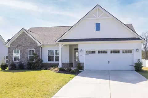 2111 Hideaway Ln, Murfreesboro, TN 37128