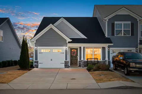 1622 Calypso Dr, Murfreesboro, TN 37128