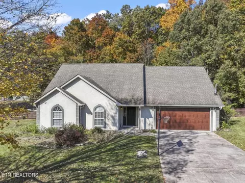 5301 Amherst Woods Lane Ln, Knoxville, TN 37921