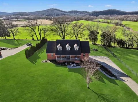 48 Fox Run Ln, Carthage, TN 37030