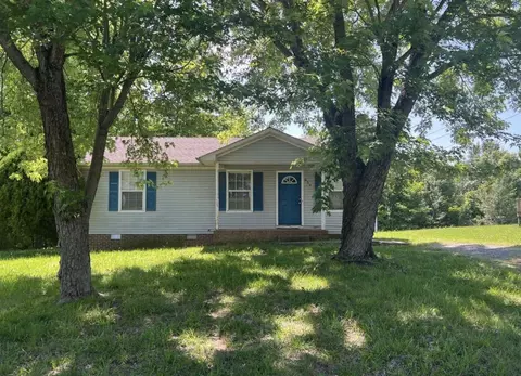 654 Artic Ave, Oak Grove, KY 42262