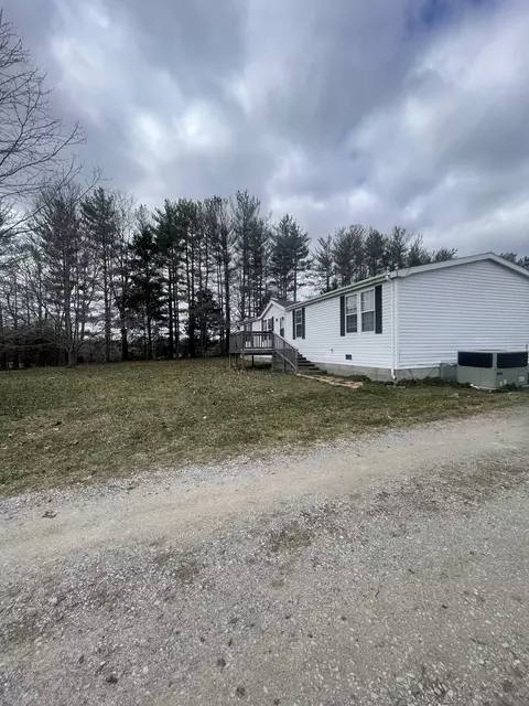 988 Womack Rd, Mcminnville, TN 37110